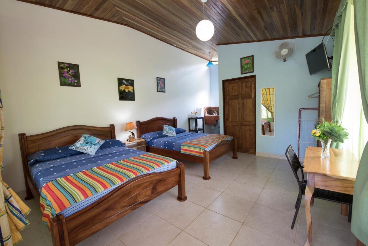 Hotel Sunshine Caribe Puerto Viejo de Talamanca Екстериор снимка