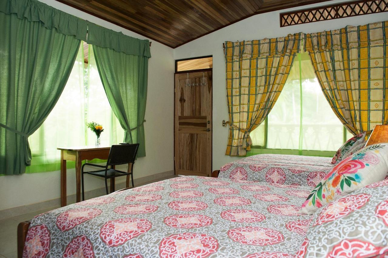 Hotel Sunshine Caribe Puerto Viejo de Talamanca Екстериор снимка
