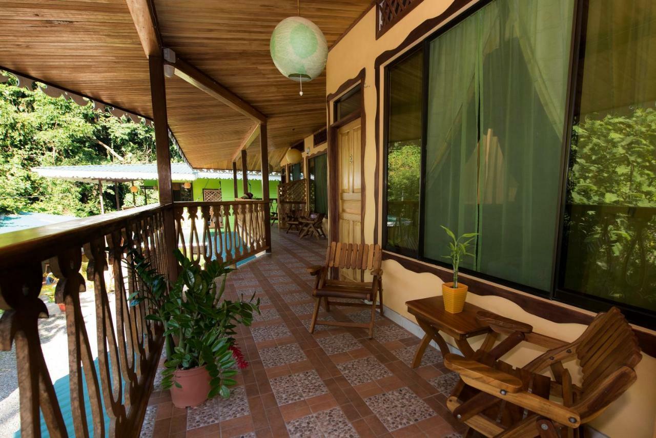Hotel Sunshine Caribe Puerto Viejo de Talamanca Екстериор снимка