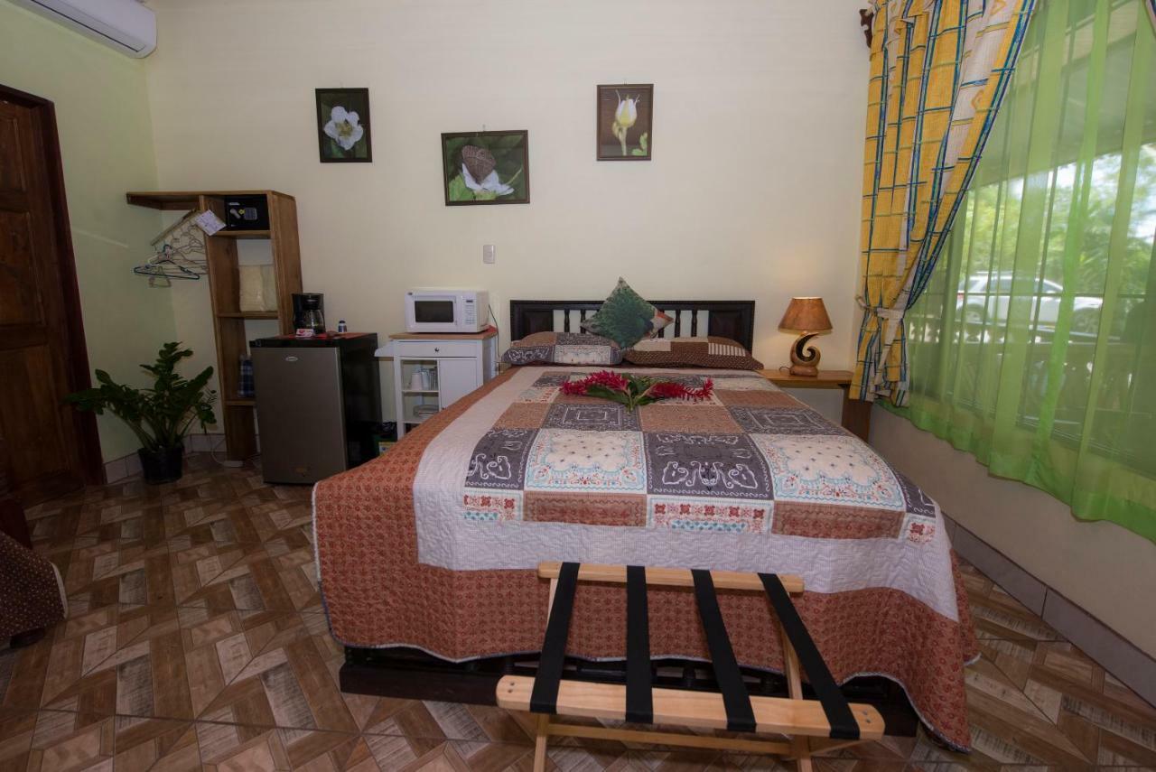 Hotel Sunshine Caribe Puerto Viejo de Talamanca Екстериор снимка